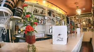 Está en plena judería y sorprende por su interior, con un patio andaluz, agradables comedores y una encantadora terraza en la azotea. Casa Pepe De La Juderia In Cordoba Restaurant Reviews Menu And Prices Thefork
