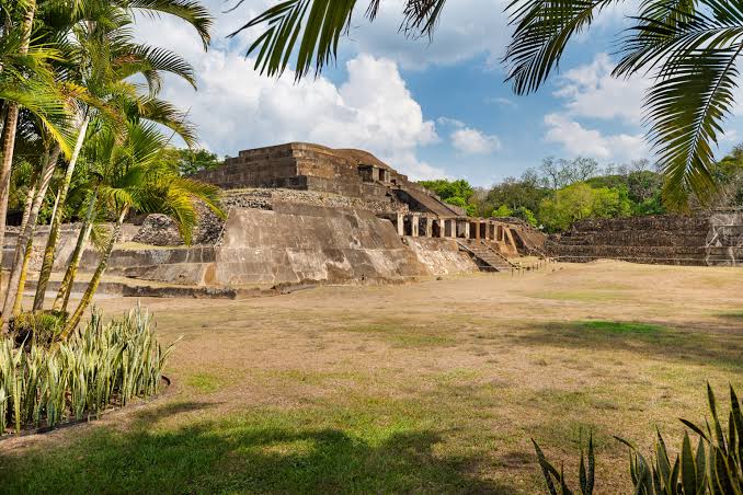Tour El Salvador's ancient landscapes | National Geographic