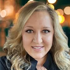 Kim Brill's Instagram, Twitter & Facebook