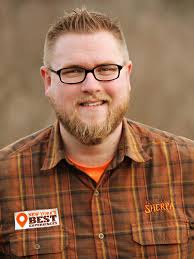 Man turns travel into tourism business