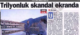 Uğur dündar lisenin ardından i̇stanbul üniversitesi gazetecilik enstitüsü'ne devam eder, buradaki hocalarından biri uğradığı suikast sonucu hayatını kaybeden milliyet gazetesi yönetmeni abdi i̇pekçi'dir. Ugur Dundar Yumruk Videosu Halil Bezmen Haberleri Journo