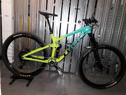 The new 2021 trek slash 8 model will soon be available in bike shops near you with an msrp of $3,999. 2019 Trek Slash 8 29er Seite 2 Mtb News De
