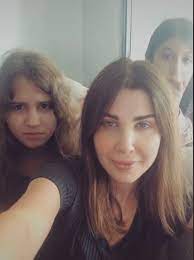 نانسي عجرم والحالة النفسية لبناتها بعد التفجير! ÙØ§ÙØ³Ù Ø¹Ø¬Ø±Ù ØªØ³ØªØ¬ÙØ¨ ÙØ¨ÙØ§ØªÙØ§ Ø£ÙØ§ ØµØ±Øª Ø¹ÙÙ ØªÙÙ ØªÙÙ Ø§ÙÙÙÙ Ø§ÙØ³Ø§Ø¨Ø¹