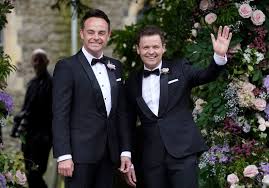 Ant mcpartlin and best friend dec donnelly appeared in high spirits as they were joined by pals to celebrate ant's stag do. Gqzpejan Rydzm