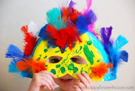 Resultat d'imatges de carnival masks
