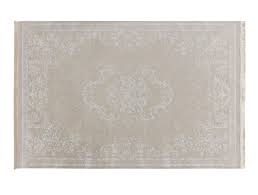 Mutfak, banyo için harika ürünlerin yanı sıra madame coco bu ayki. Authentique Shinny Effect Ipeksi Sacakli Kadife Hali Krem Madame Coco