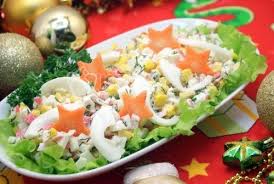 салат с копченой курицей и кукурузой и крабовыми палочками Salat S Krabovymi Palochkami I Kukuruzoj Recept Eda Idei Dlya Blyud Zdorovoe Pitanie