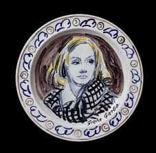 The dinner party comprises a massive ceremonial banquet, arranged on a triangular table with a total of. Decades Before Judy Chicago S The Dinner Party Virginia Woolf S Sister Made A Set Of Dinner Plates Celebrating 50 Historic Women
