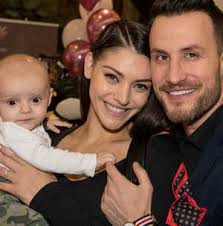 Kulcsár edina a fénykép kapcsán egy kedves történetet is megosztott arról, hogy reagált a testi változásaira férje, csuti. Ripost