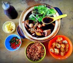 Time for some good old bak kut teh. 5 Best Bak Kut Teh è‚‰éª¨èŒ¶ In Melaka