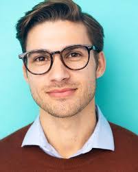 Elijah Van's Instagram, Twitter & Facebook