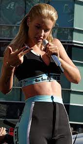 El pasado 9 de noviembre, se celebró en glasgow los premios mtv european de 2014, iggy azalea estubo nominada a los premis Iggy Azalea Geburtstag Alter Und Sternzeichen