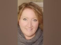 Melinda Marshall's Instagram, Twitter & Facebook