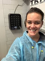 Jodi Downing's Instagram, Twitter & Facebook