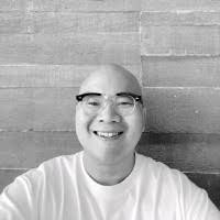 500+ “Ernest” profil