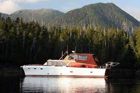 1949 Chris Craft 52 Conqueror Motor Yacht From Craigslist Chris Craft Boats Classic Boats Cool Boats