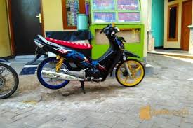 .modif motor mio, modif motor mega pro, modif motor vario, modif motor supra, modif motor vega zr foto modifikasi motor karisma 125 modifikasi yamah nmax via otomodifikasimotor.blogspot.com. Karisma X Modif Tangerang Jualo