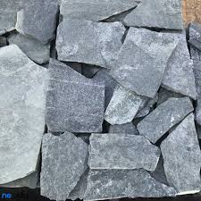 Kayrak taşının kalınları yer döşemesi inceleri ise kaplamalık olarak kullanılır. Kayrak Tasi Nedir Fiyatlari Nelerdir Kayrak Doseme Ve Kaplama