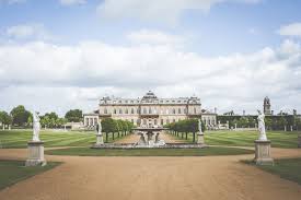 Wedding Catering Services By Stones Events In 2020 Event Design Country Estate Park