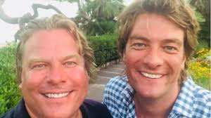 Robert Jensen feliciteert zijn 'kleine broertje' Frank Dane