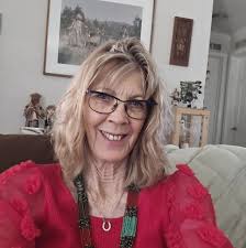 Woodpecker deterrent methods for cabin protection