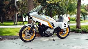 We made about 325 a fairings b prefix in 1970. European Motorcycle Diaries Vetter Fairing Company