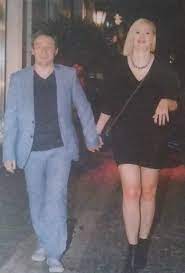 Με ανάρτησή του ο συγγραφέας και πρώην βουλευτής του συριζα πέτρος τατσόπουλος απάντησε στα όσα σοκαριστικά και χυδαία είχε γράψει η ραχήλ μακρή κατά του δημοσιογράφου νίκου ζαχαριάδη. Raxhl Makrh Full Erwteymenh Meta Apo 20 Xronia Gamoy