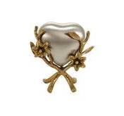 Bronze Brass Accessory with Lily Heart Stand Design