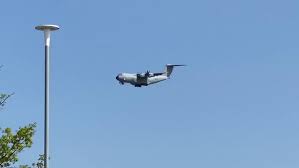 If in war you must have only one. Airbus A400m And C 17a Globemaster Iii Spotted Over Gloucestershire Gloucestershire Live