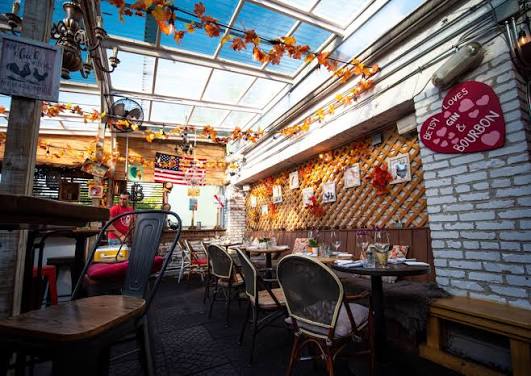 Must-Try Cocktail Bar in Capitol Hill | The Betsy