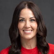 Ashley Ressler's Instagram, Twitter & Facebook