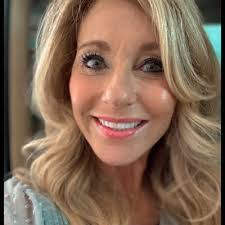 Julio Pack's Instagram, Twitter & Facebook