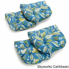 Add a splash of color and style to your home furnishings with these chair cushions. 19 Inch U Shaped Spun Polyester Outdoor Tufted Dining Chair Cushions Set Of 4