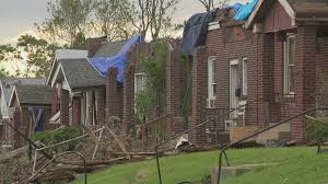 Federal Aid Available for St. Louis Tornado & Storm Victims: How to Apply - Imagen ilustrativa del artículo