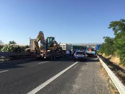 Questa la prima ricostruzione di una mattina ad. Foggia Assalto Al Portavalori Colpo Sventato Rapinatori In Fuga Corrieredelmezzogiorno It