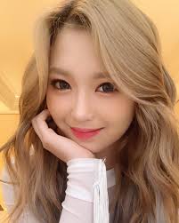 Z Pop Dream On Instagram Carlyn Today S Our Last Day Of Showcase Here In Philippines And I Would Like To Thank You All For Su Girl Facts Girl Kpop Girls