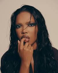 Beauty beyond words! I took inspiration from @ryandestiny shoot with  @micaiahcarter and put my own spin