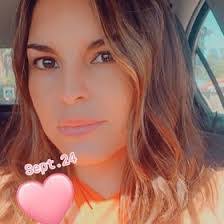 Ana Saez's Instagram, Twitter & Facebook