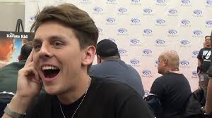 Quick question: How did Eli cut his hair 6 inches longer? : r/cobrakai