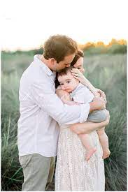 Tampa First Birthday Family Portrait Session The H Familybrittany Elise Photography Birthday Cute Family Photos Family Photoshoot Poses Cute Family Pictures
