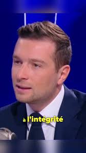 Merci à tous pour vos messages d'anniversaire ! Merci à tous les militants  du Rassemblement National de leur soutien affectueux, de leur foi militante  et de leur engagement quotidien. Présider notre mouvement