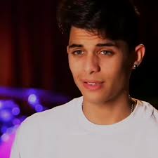 Edición de video de Erick Brian Colón en la banda CNCO