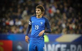 Bayern munich will trigger benjamin pavard's exit clause of €35 million and the french defender will join the bavarian giants on july 1, 2019. Benjamin Pavard Grosse Gewicht Alter Korpermasse Bio