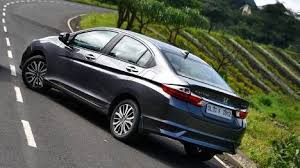 Honda city 2017 comes laden with cool features and facelift is already a hit among customers. Honda City 2017 Petrol V Mt Price Mileage Reviews Specification Gallery Overdrive