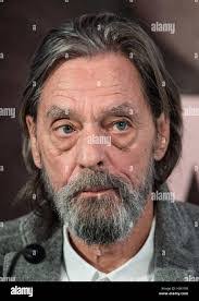 Arnold Abrams's Instagram, Twitter & Facebook