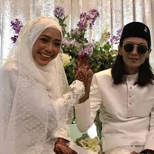 1,2 bakar istimewa ramadan menampilkan chef anis nabilah serta artis jemputan yang akan menyediakan resepi membuat kuih raya tradisional dan. Perkahwinan Selebriti Malaysia Yang Menjadi Tumpuan Sepanjang Tahun 2019 Pesona Pengantin
