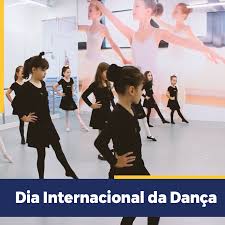 Noverre mostrou que a dança também tem o poder de ajudar na cura de muitas doenças físicas e mentais. 29 De Abril Dia Internacional Da Danca Colegio Santo Anjo