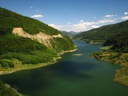 Oamenii de stiinta nu au reusit inca sa desluseasca misterul formarii acestora. 6 Locuri Frumoase De Vizitat In JudeÈ›ul BuzÄƒu Cu Copiii