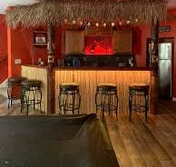 Lake house tiki bar decor ideas for Minnesota homes