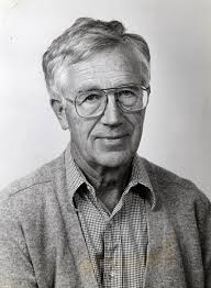 William B. Smart, former Deseret News editor and general manager, dies at  age 95